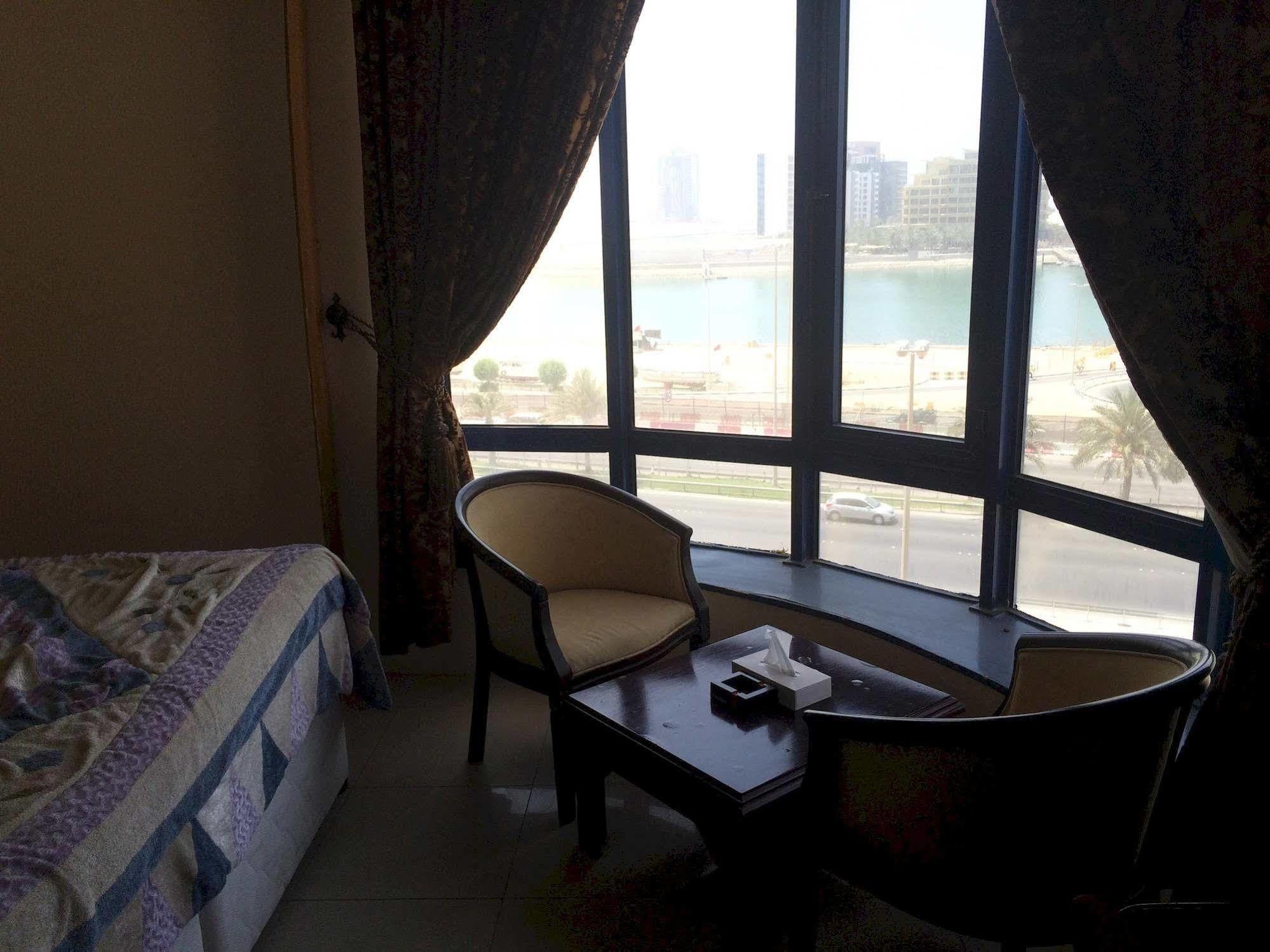 San Rock Hotel Manama Ngoại thất bức ảnh